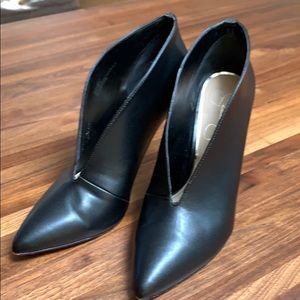 Jessica Simpson bootie high heel